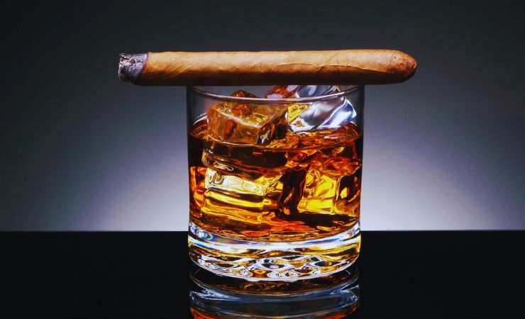 sigaro e whiskey